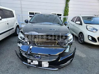 Photo 1 of 15: 2015 Volvo S60D4 — Korean insurance auction
