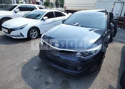 Photo 1 of 28: 2018 Kia K5, VIN KNAGU41EBJA017738 — Korean insurance auction