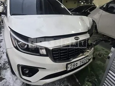 Photo 1 of 27: 2019 Kia Carnival — Korean insurance auction