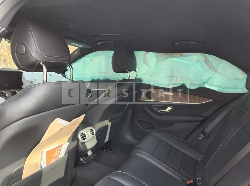 Photo 2 of 5: 2022 Mercedes-Benz E250, VIN W1KZF4FBXNB025804 — Korean insurance auction