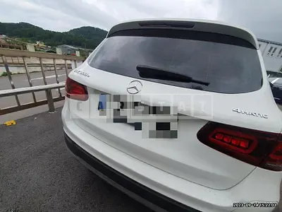 Photo 1 of 33: 2021 Mercedes-Benz GLC 300e 4Matic, VIN W1N0G5DBXMG000498 — Korean insurance auction