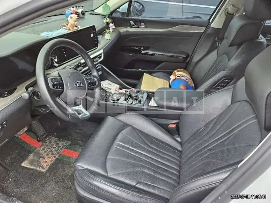 Photo 2 of 19: 2020 Kia K5 — Korean insurance auction