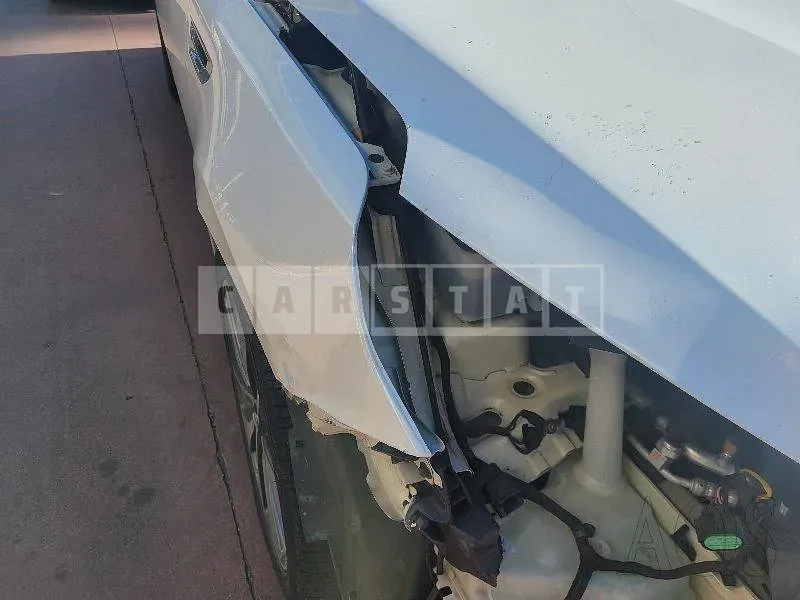 Photo 2 of 13: 2016 Kia K5, VIN KNAGX411BGA085388 — Korean insurance auction