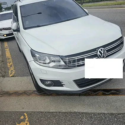 Photo 2 of 10: 2016 Volkswagen Tiguan 2.0 TDI BMT — Korean insurance auction