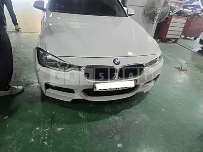 Photo 1 of 30: 2018 BMW 320i, VIN WBA8A9106JAE91138 — Korean insurance auction