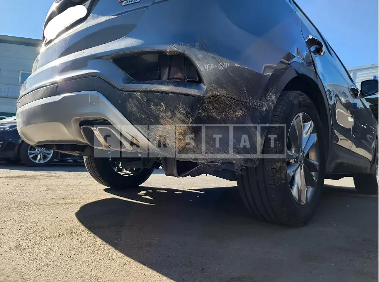 Photo 2 of 9: 2016 Hyundai Santa Fe, VIN KMHSW81UDGU586151 — Korean insurance auction