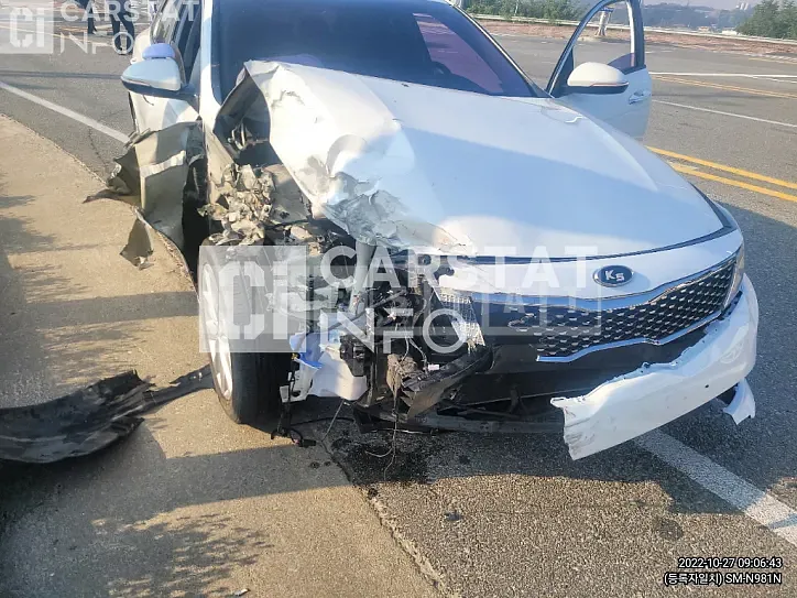 Photo 2 of 8: 2015 Kia K5 2.0 — Korean insurance auction