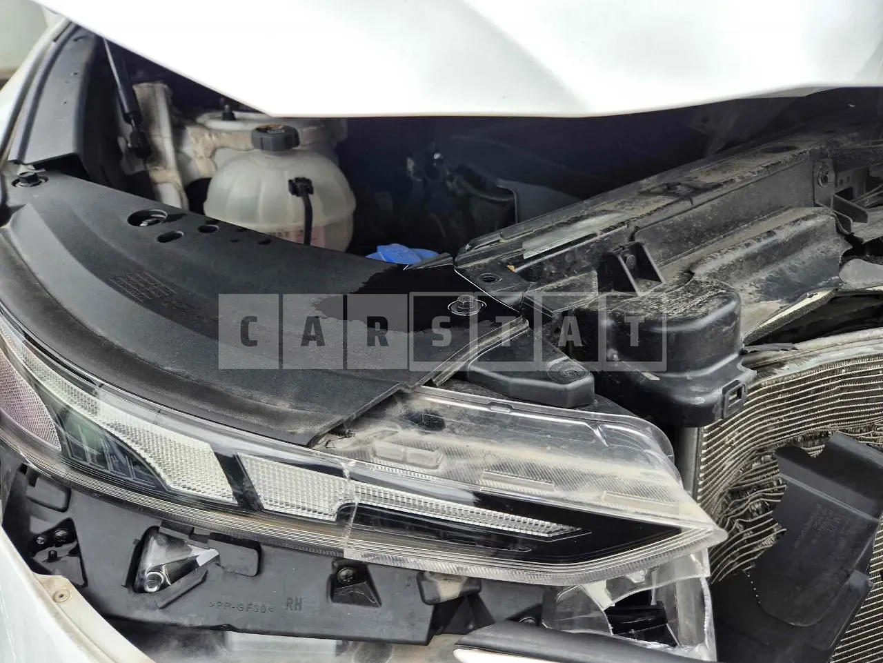 Photo 2 of 29: 2020 Hyundai Santa Fe, VIN KMHS581HGMU325237 — Korean insurance auction
