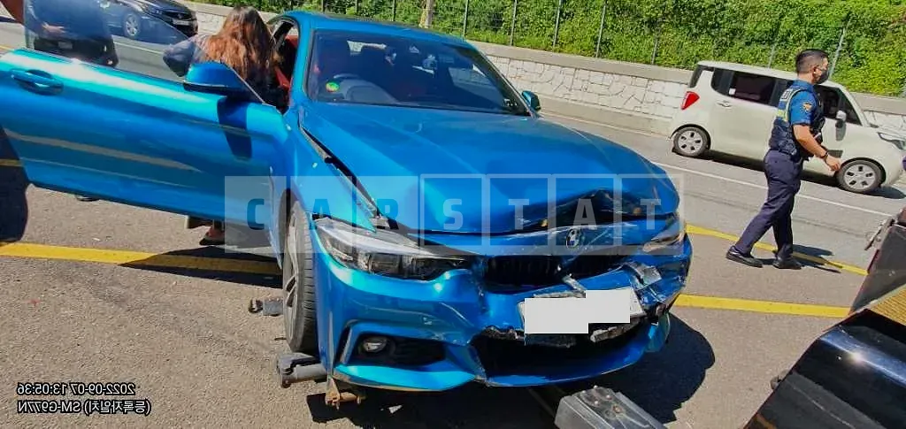 Photo 2 of 7: 2018 BMW 420i Coupe, VIN WBA4S3106JAB99658 — Korean insurance auction