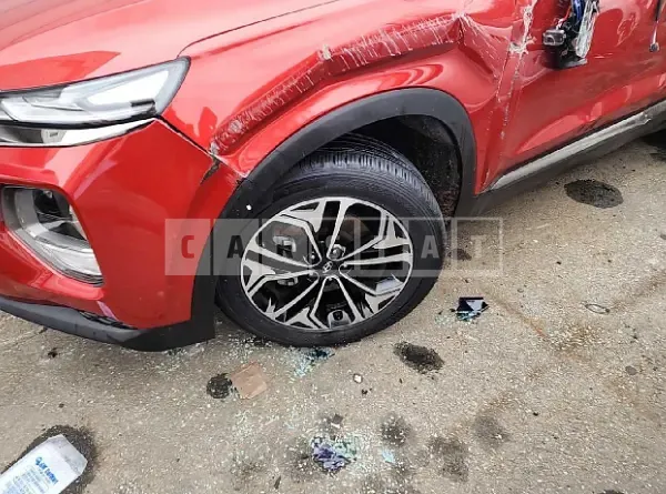 Photo 2 of 26: 2020 Hyundai Santa Fe, VIN KMHS381BBLU207243 — Korean insurance auction