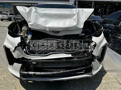 Photo 1 of 17: 2020 Kia Sportage — Korean insurance auction
