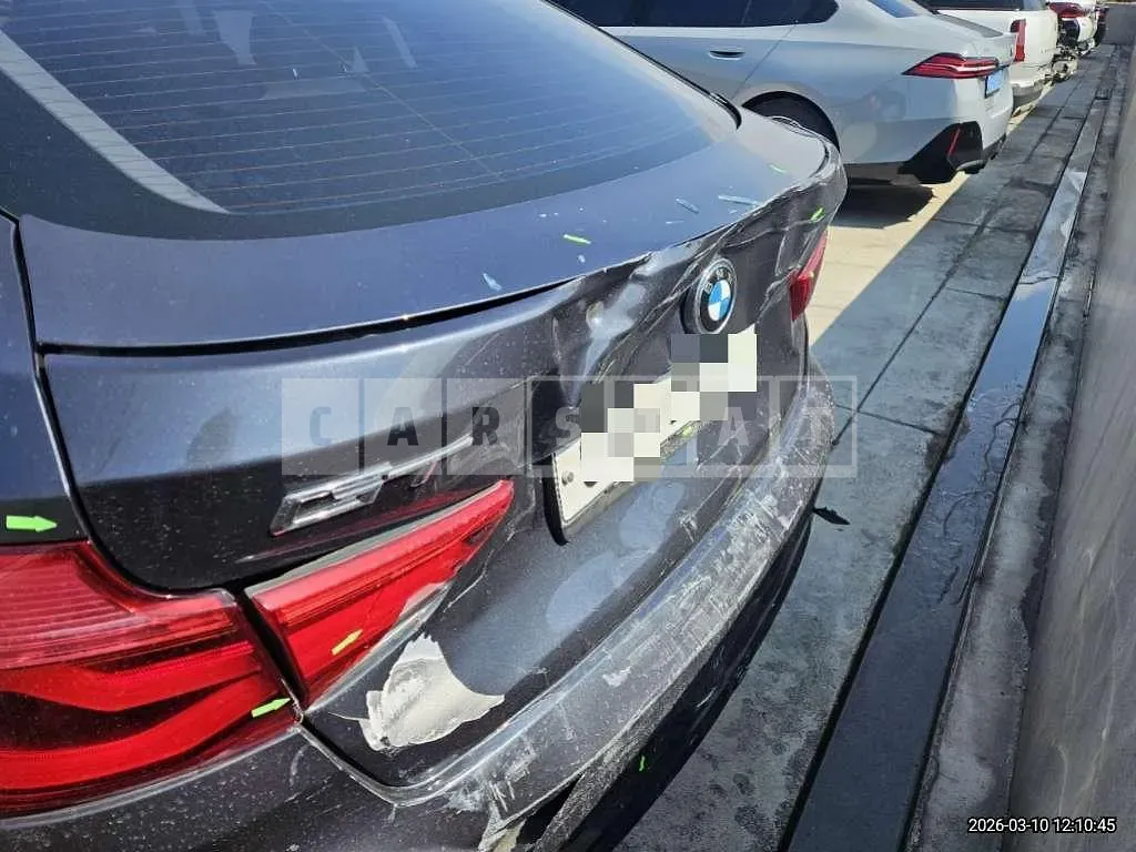 Photo 2 of 13: 2018 BMW 320d Gran Turismo — Korean insurance auction