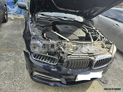 Photo 1 of 27: 2020 BMW 520i Luxury — Korean insurance auction