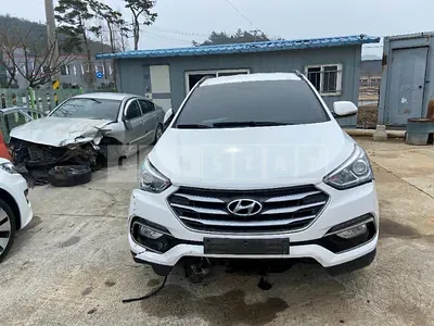 Photo 1 of 16: 2016 Hyundai Santa Fe 2.0, VIN KMHSW81UBGU682015 — Korean insurance auction