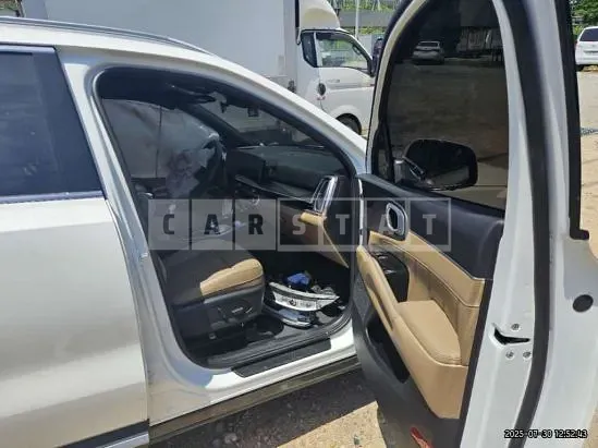 Photo 2 of 41: 2025 Kia Sorento — Korean insurance auction