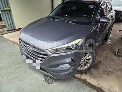Photo 1 of 39: 2015 Hyundai Tucson TL — Korean insurance auction
