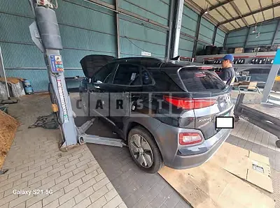 Photo 1 of 18: 2019 Hyundai Kona Electric, VIN KMHK281GFKU042268 — Korean insurance auction