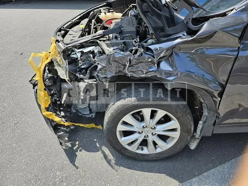 Photo 2 of 6: 2015 Toyota RAV4 — Korean insurance auction