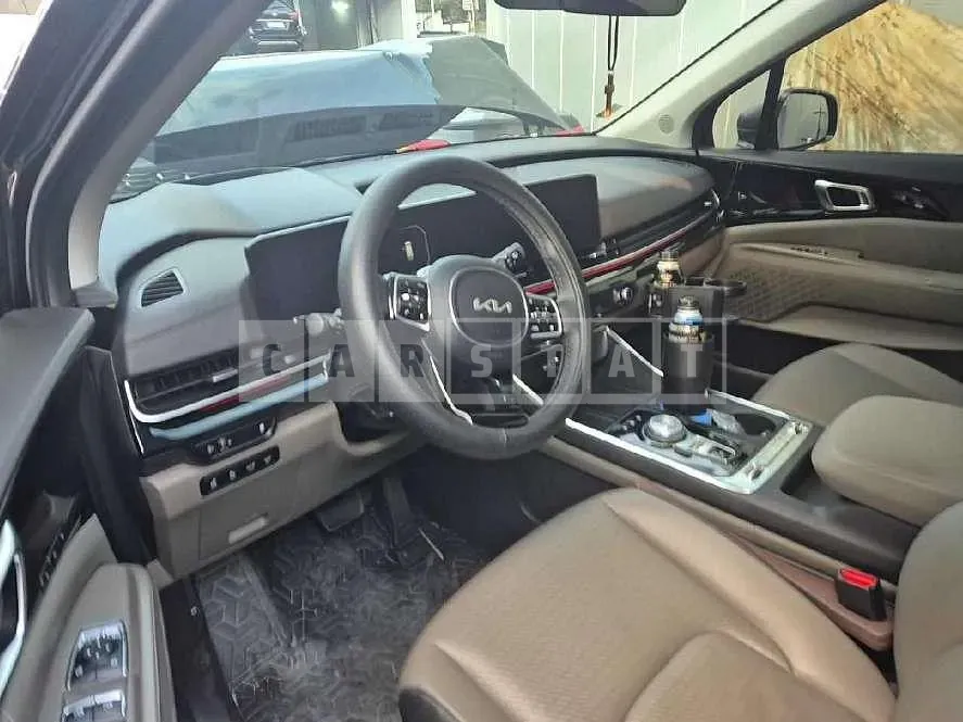Photo 2 of 19: 2024 Kia Carnival — Korean insurance auction
