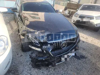 Photo 1 of 6: 2020 Mercedes-Benz E300 4Matic — Korean insurance auction