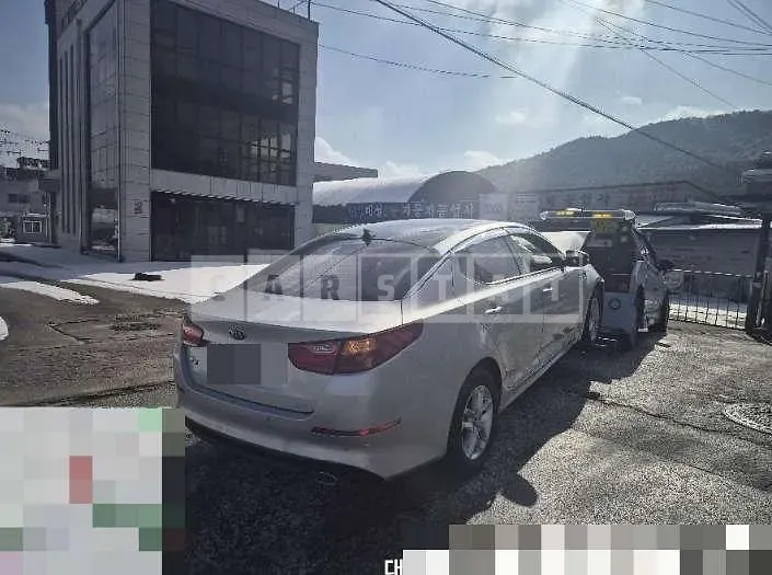 Photo 2 of 6: 2014 Kia K5 LPG — Korean insurance auction