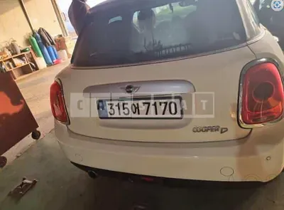 Photo 1 of 22: 2015 MINI Cooper D Five-Door, VIN WMWXT3104F2B72860 — Korean insurance auction