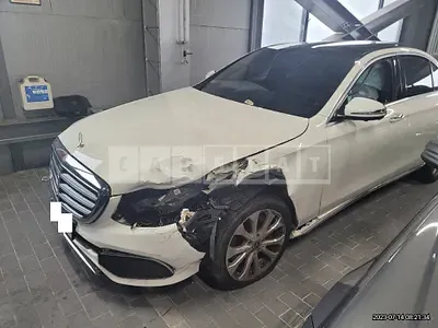 Photo 1 of 50: 2019 Mercedes-Benz E 300 4Matic, VIN WDDZF4KB0KA591610 — Korean insurance auction