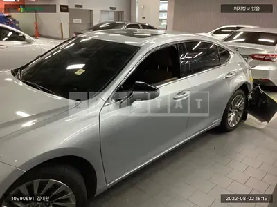2020 lexus /es300h