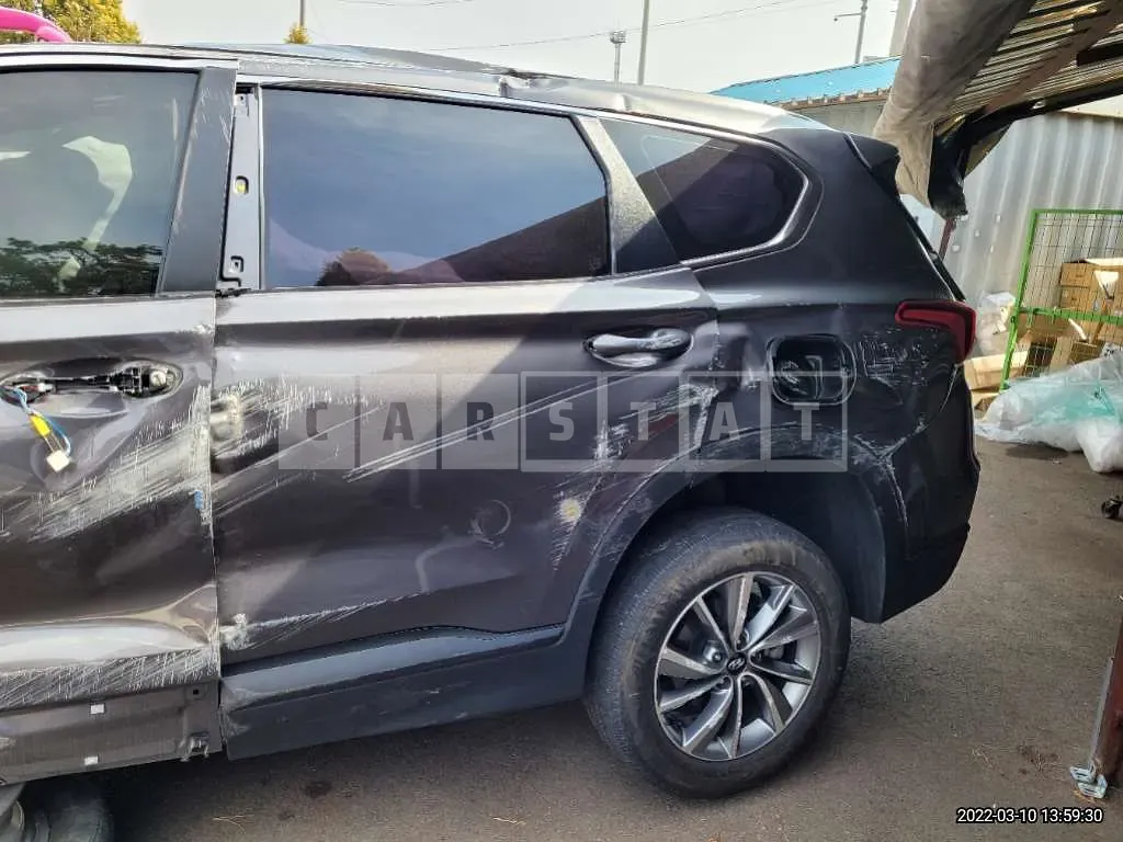 Photo 2 of 10: 2019 Hyundai Santa Fe, VIN KMHS281ABKU171485 — Korean insurance auction