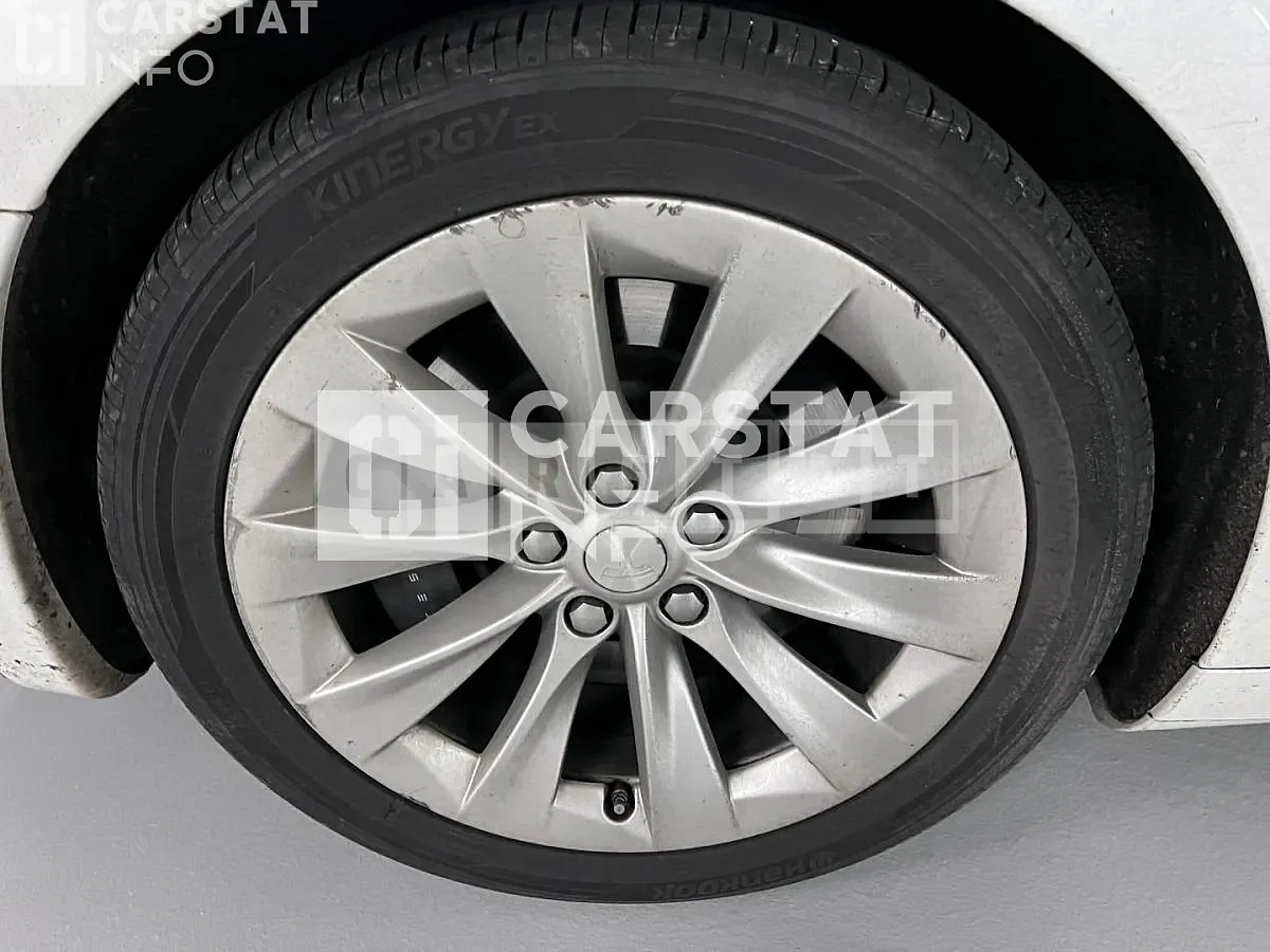 Photo 2 of 13: 2019 Tesla Model S Long Range — Korean insurance auction
