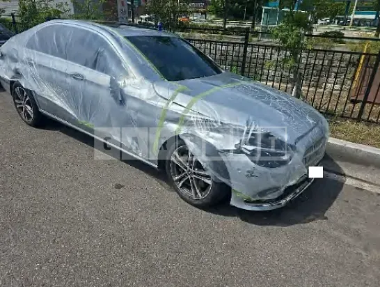 Photo 2 of 13: 2022 Mercedes-Benz E 350 4Matic, VIN W1KZF8GB0NB059708 — Korean insurance auction
