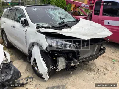 Photo 1 of 16: 2017 Kia Sorento /Sorrento, VIN KNAPH81ABHA377408 — Korean insurance auction