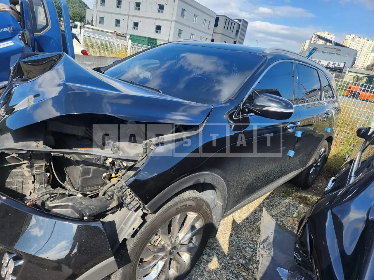 Photo 2 of 7: 2018 Kia Sorento, VIN KNAPH81ABKA521028 — Korean insurance auction