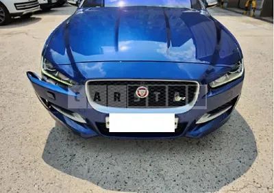 Photo 1 of 37: 2016 Jaguar XE 2.0d — Korean insurance auction