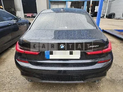 Photo 1 of 21: 2021 BMW 320i — Korean insurance auction