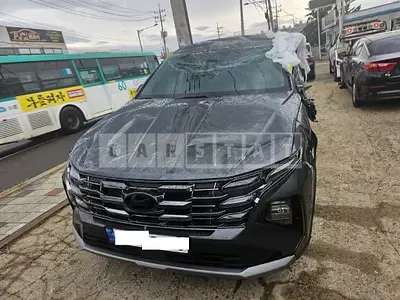 Photo 1 of 31: 2024 Hyundai Tucson, VIN KMHJB811BRU256066 — Korean insurance auction