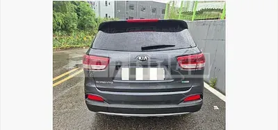 Photo 1 of 10: 2016 Kia Sorento — Korean insurance auction