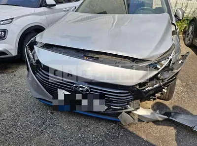 Photo 1 of 28: 2017 Hyundai IONIQ Hybrid — Korean insurance auction
