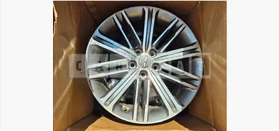 Photo 1 of 3: 2017 Genesis (parts) G80 Wheel — Korean insurance auction