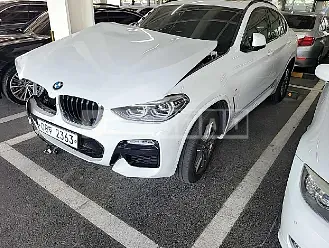 Photo 2 of 13: 2019 BMW X4 xDrive20d M Sport Package, VIN WBAVJ9107K9A39981 — Korean insurance auction