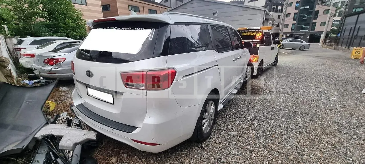Photo 2 of 25: 2017 Kia Carnival, VIN KNHMF37ABJS425532 — Korean insurance auction