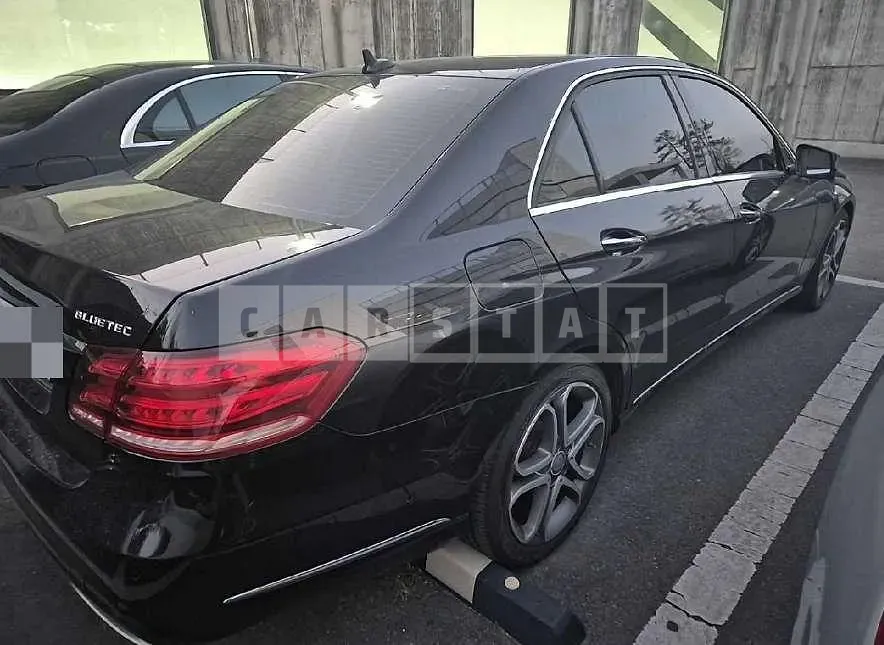 Photo 2 of 25: 2015 Mercedes-Benz E250 BlueTec 4Matic — Korean insurance auction