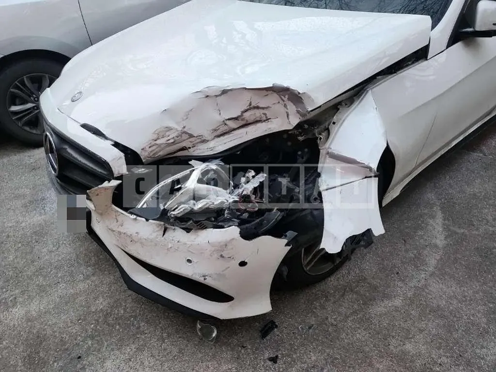 Photo 2 of 10: 2015 Mercedes-Benz E350 BlueTec 4Matic — Korean insurance auction