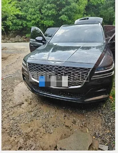 Photo 1 of 12: 2022 Genesis GV80 AWD — Korean insurance auction