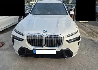 2025 BMW X7 xDrive 40i