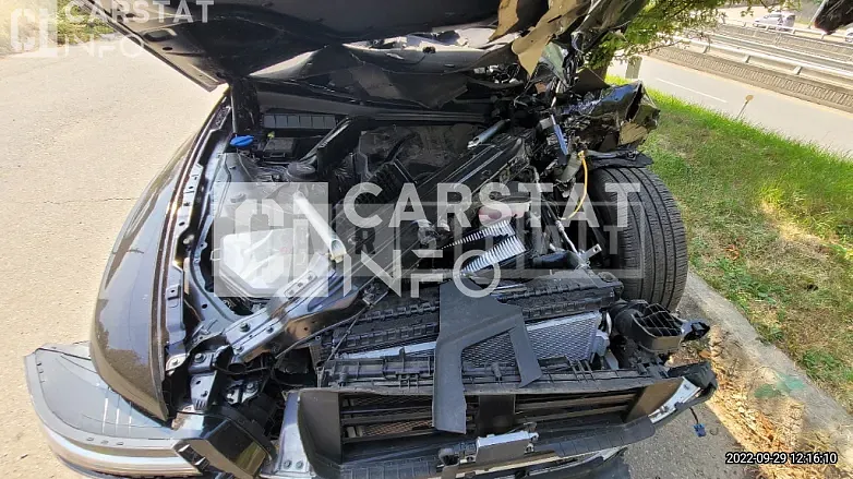Photo 2 of 6: 2022 Genesis G80 2.5T — Korean insurance auction