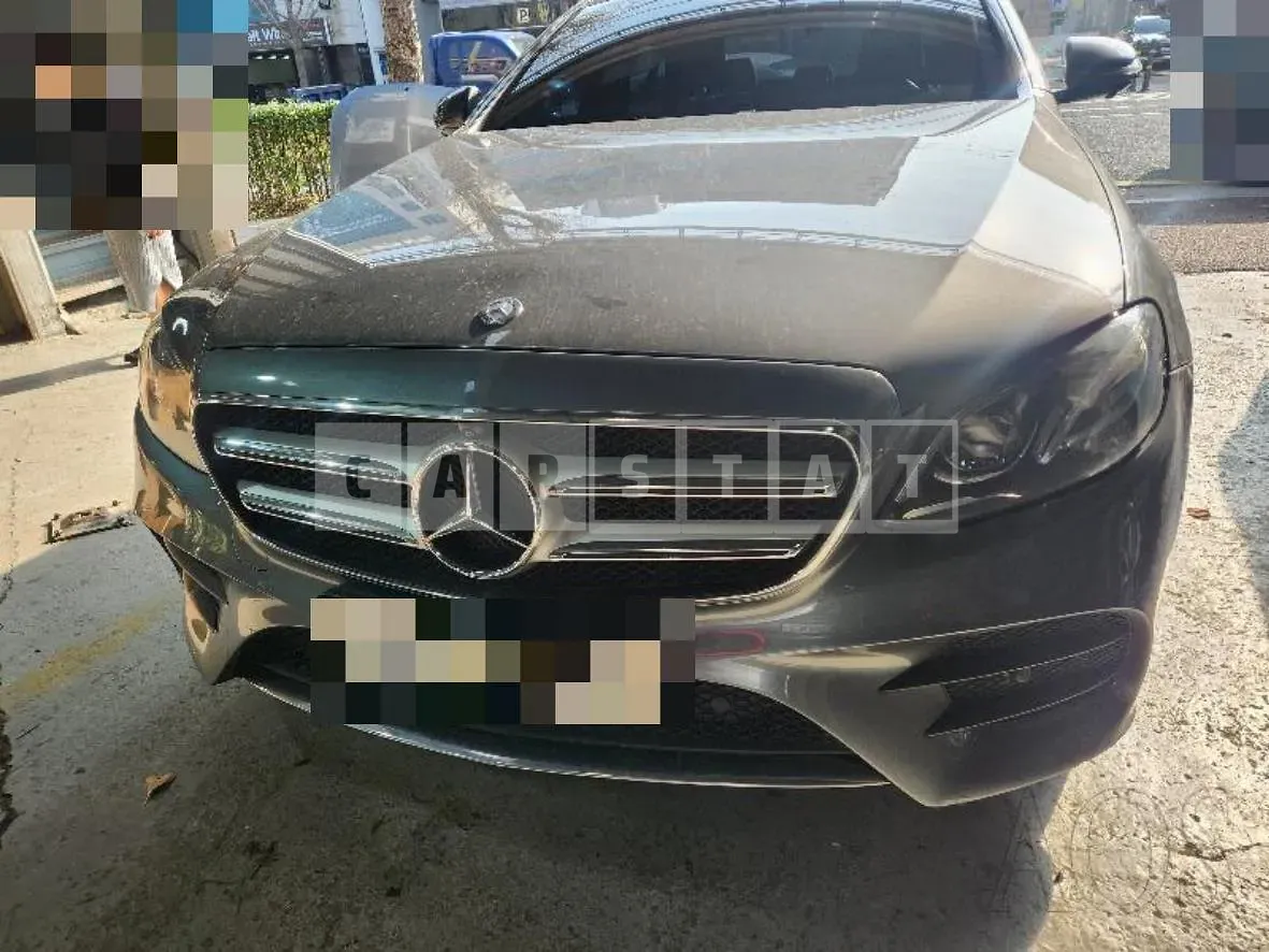 Photo 2 of 3: 2017 Mercedes-Benz (parts) E350d Light — Korean insurance auction