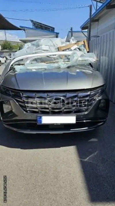Photo 1 of 10: 2021 Hyundai Tucson — Korean insurance auction