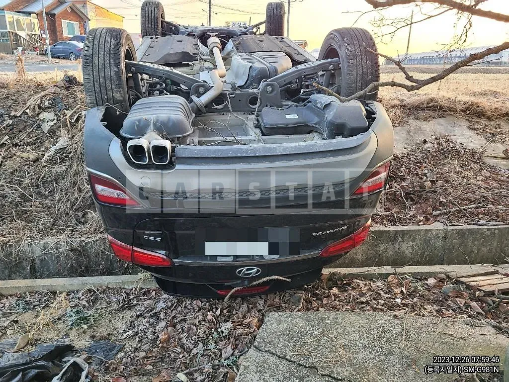Photo 2 of 7: 2018 Hyundai Santa Fe TM 2.2, VIN KMHS381CBKU019453 — Korean insurance auction