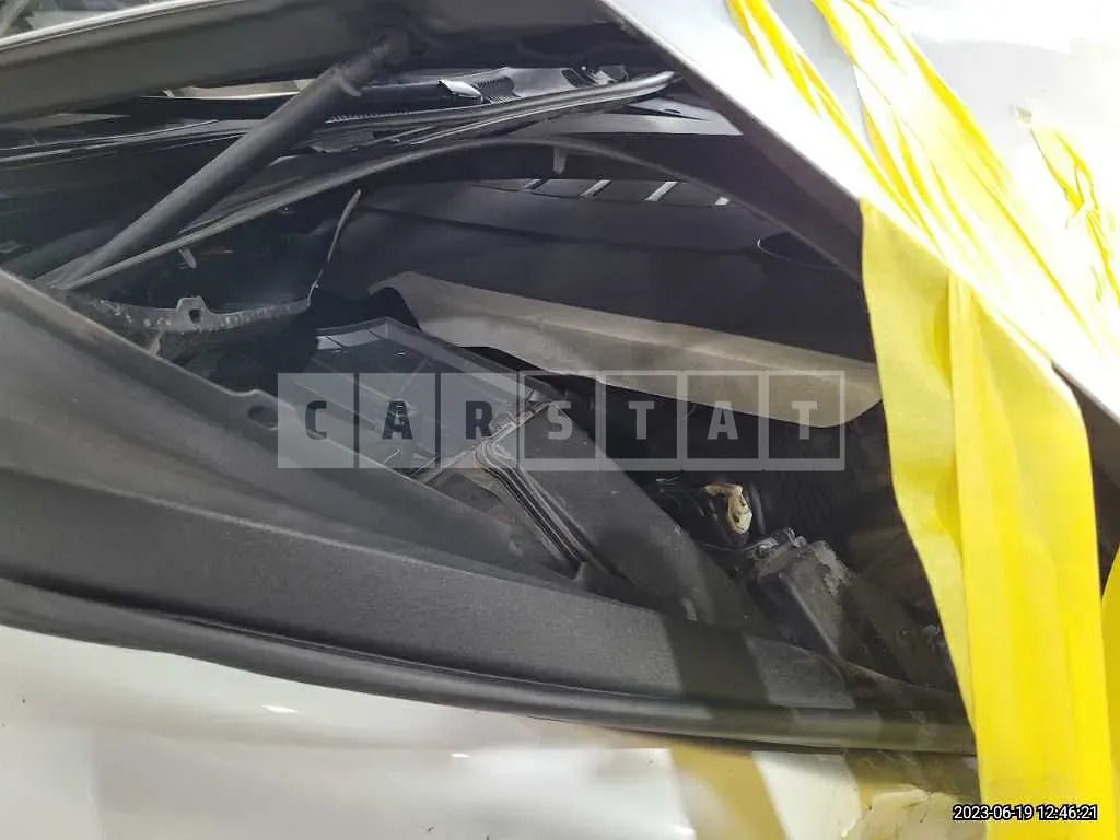 Photo 2 of 19: 2015 Lexus LS460L, VIN JTHGL1EF7F5054723 — Korean insurance auction